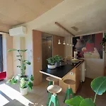 Qb Apartment